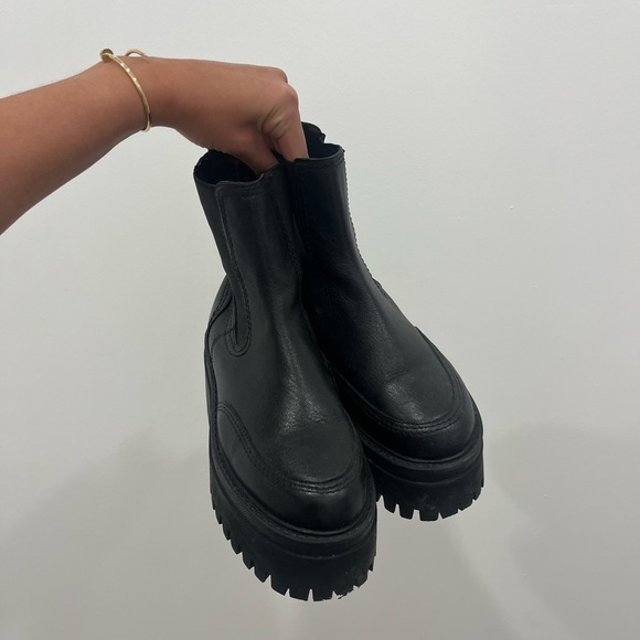 Platform booties from nasty gal. Paid originally 60$. Made in India - Picture 2 of 3